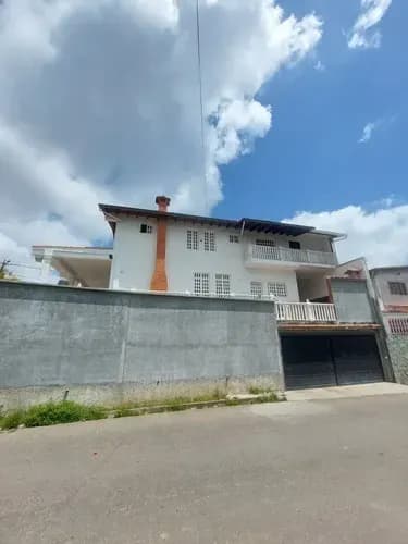 Best House Vende Espectacular Casa En San Antonio De Los Altos