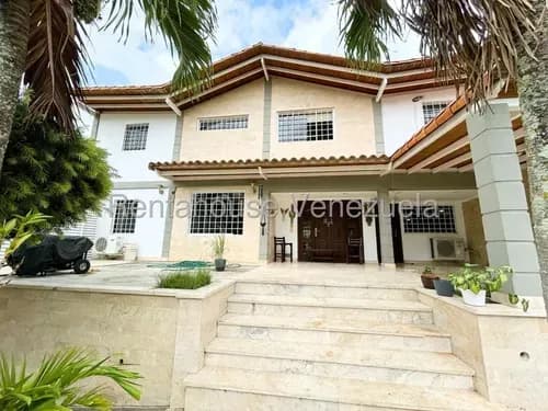 En Esta Oportunidad Nos Llega Esta Maravillosa Casa Amoblada De Dos Plantas, Ubicada En El Este De Barquisimeto, Lara /y/v*y
