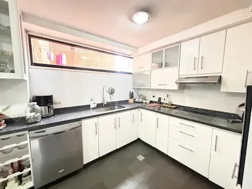 Plaza Venezuela Cerca De Sabana Grande Apartamento Moderno Y Amplio En Venta