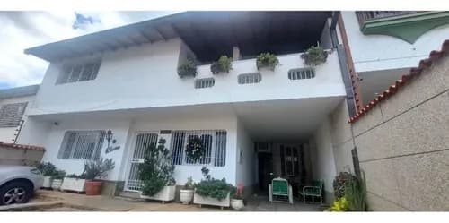Casa Urb. El Marques 400 Mt2 En Venta