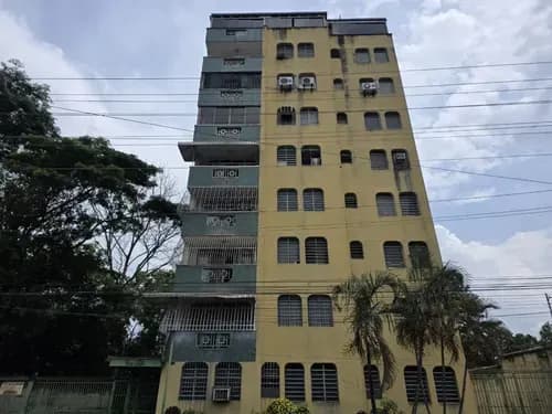 Apartamento En Venta Cerca De La Av Bolivar Valencia