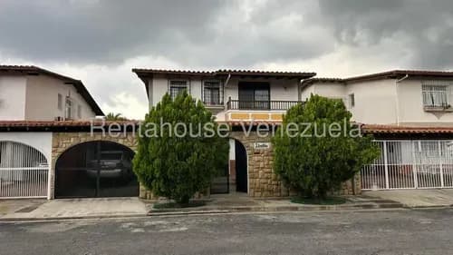 Casa En Venta En Macaracuay, Distrito Metropolitano. Yg19040