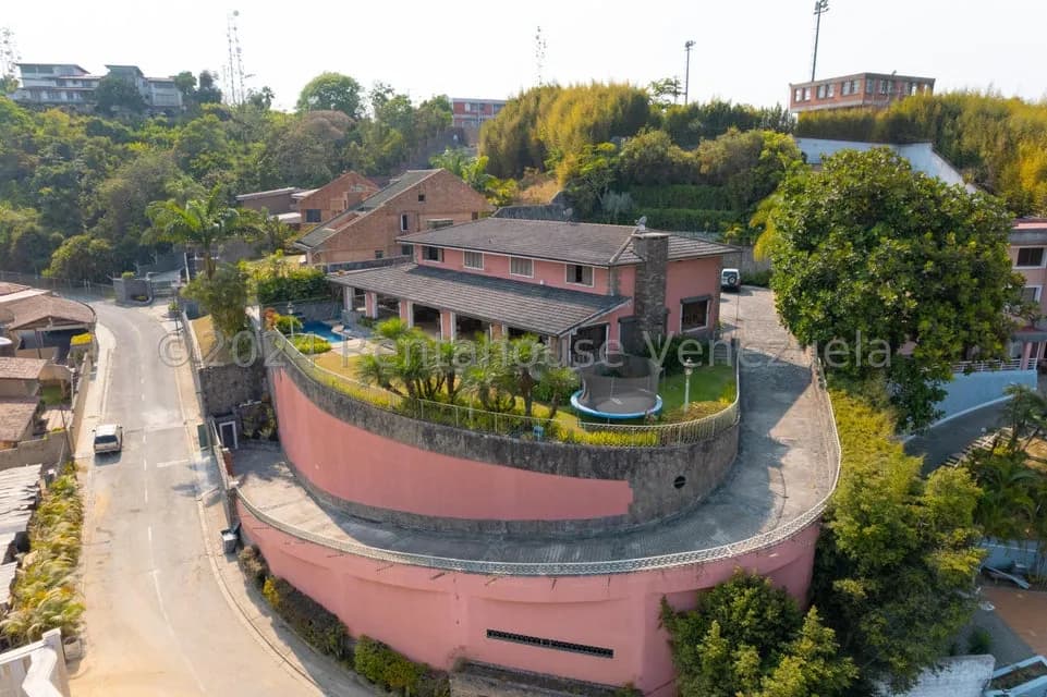 Casa (Multipes Niveles) en Venta en La Lagunita Country Club, Distrito Metropolitano