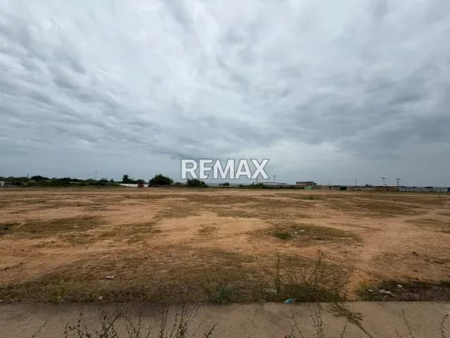 VENDE TERRENO EN LA CAÑADA DE URDANETA
