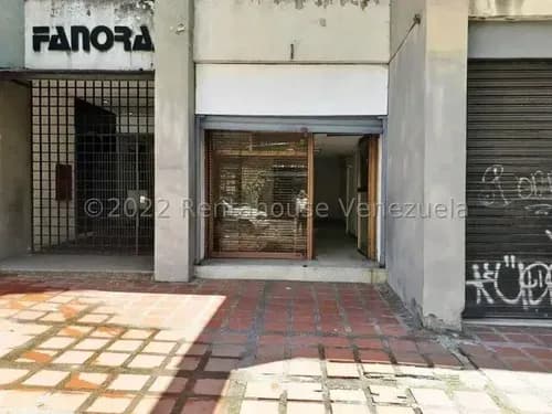 31m2, En Venta Excelente Local Comercial De 31 Metros Cuadrados, A Pocos Metros Del Sambil La Candelaria, Mls#23-12565
