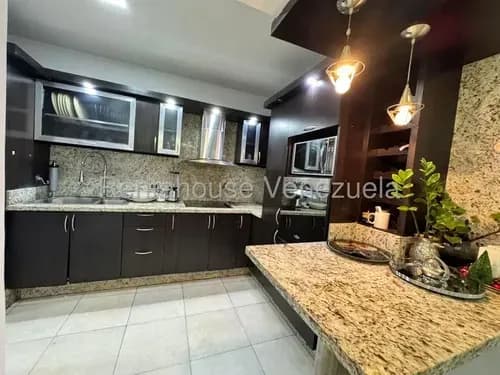 Moderno Apartamento En Venta Urb San Jacinto, Con Planta Eléctrica Áreas Comunes 26-8919 Hc