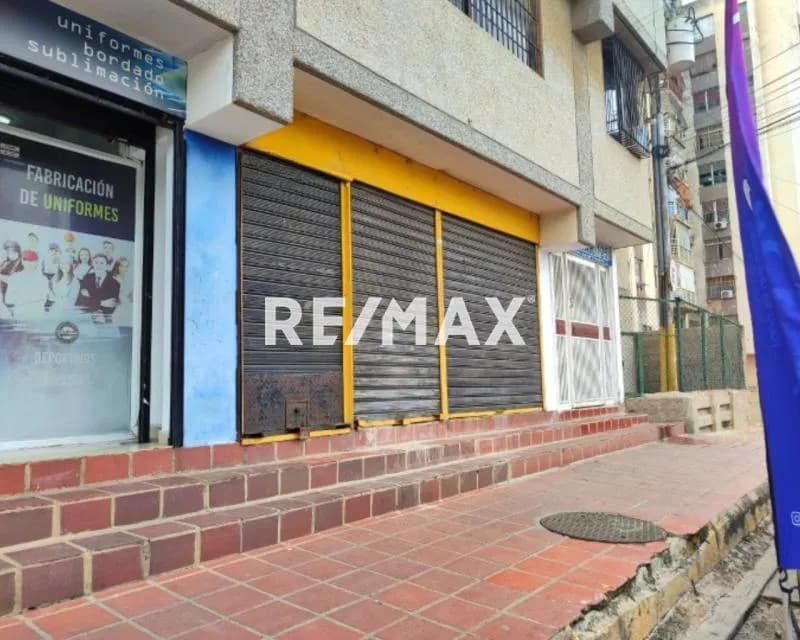 AMPLIO Y FUNCIONAL LOCAL COMERCIAL PORLAMAR