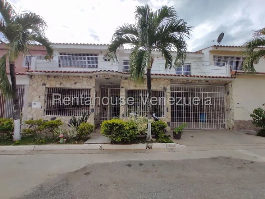 Casa (Duplex) en Venta en Guaraimita, Aragua