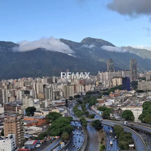Espectacular Penthouse con Vista Panorámica y Amplias Terrazas!