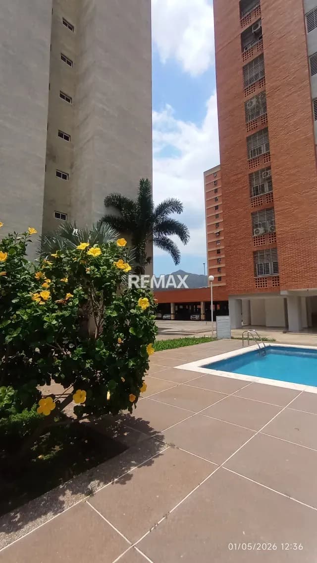 Apartamento en venta, piso bajo, edificio con planta 100%