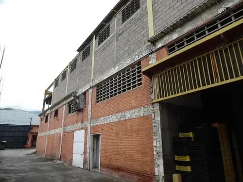 Se Vende Galpon/fondo 3240m2 Guarenas