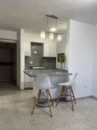 Impecable Apartamento Semi Amoblado En Valencia Los Mangos Yl-cm