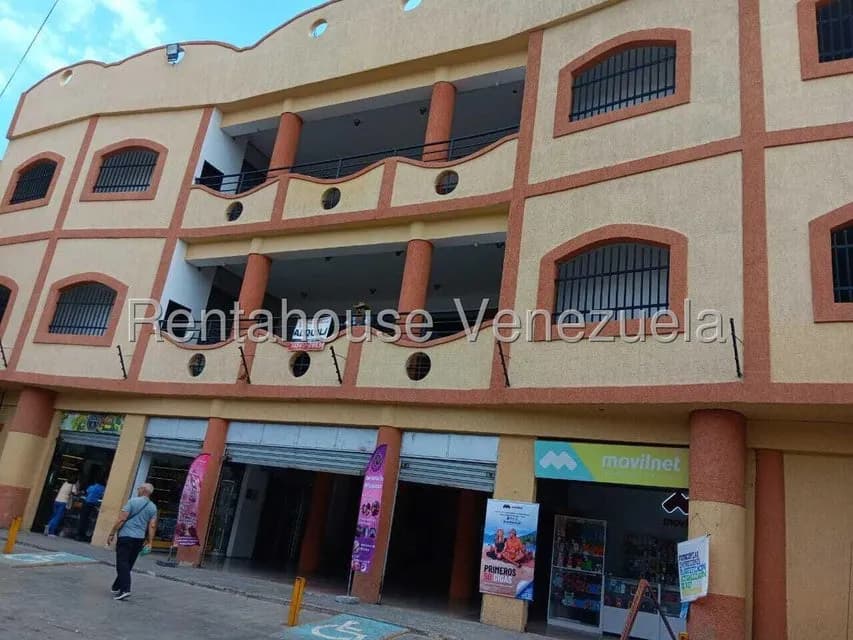 Comercial (Local Comercial) en Alquiler en Centro, Aragua