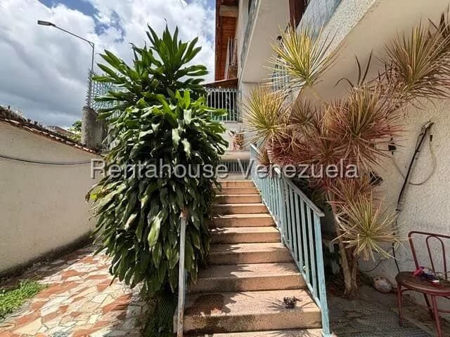 Casa (Duplex) en Venta en El Marques, Distrito Metropolitano
