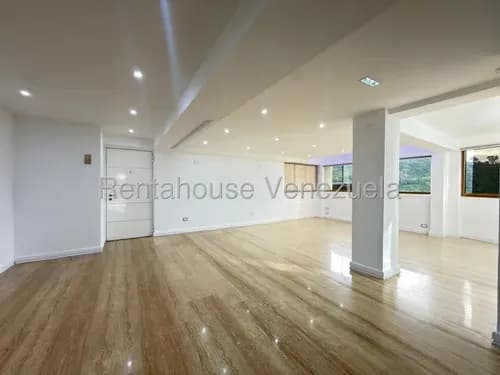 Amplio E Iluminado Apartamento En Alquiler En Los Naranjos Del Cafetal Mls #26-21389