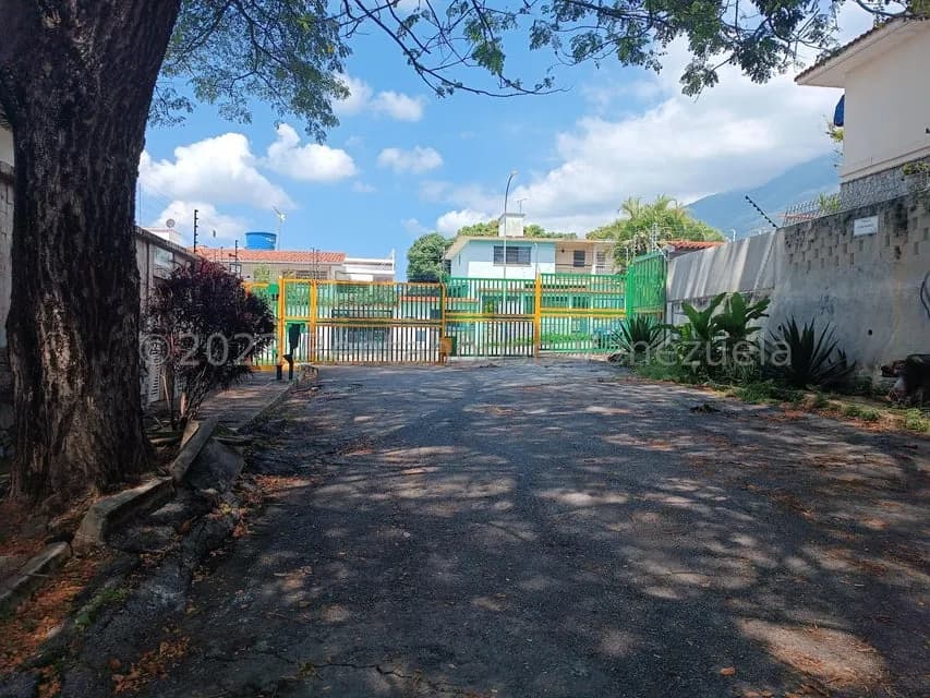 Casa (Contemporaneo) en Venta en El Marques, Distrito Metropolitano