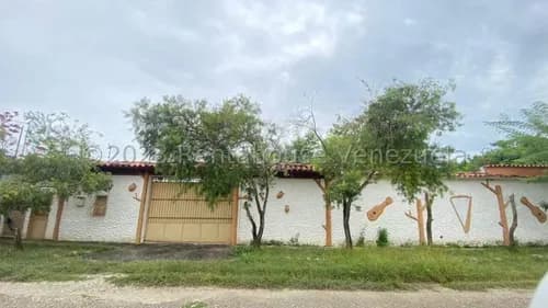 Lcda. Milagros Carrasquel Casa Venta Cabudare Lara Av Intercomunal Barquisimeto Acarigua La Campiña Economica Residencial Economico Código Inmobiliaria Rent-a-house 25-4365