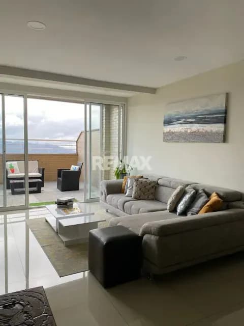 APARTAMENTO EN VENTA LA LAGUNITA