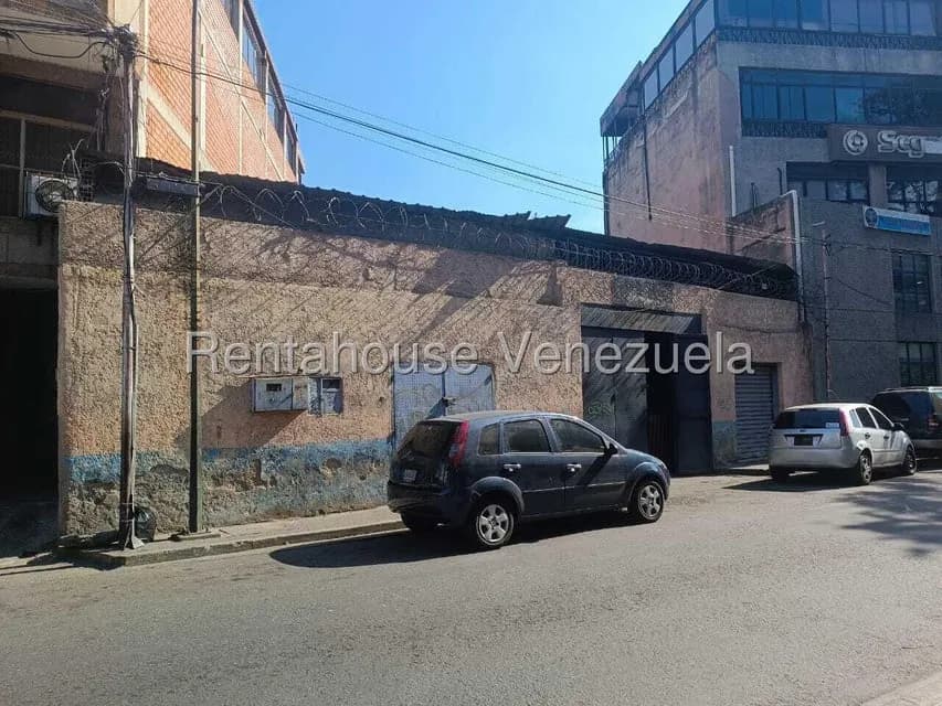 Comercial (Local Comercial) en Venta en La Llanada, Miranda