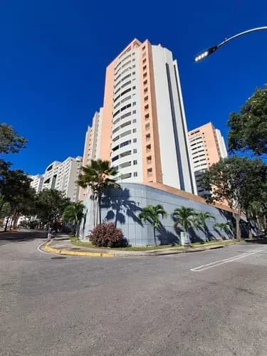 En Venta Apartamento En El Parral Residencias Chelsea Court (yh)