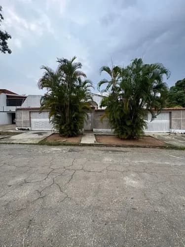 Casa En Venta En Urb Guaparo Norte Valencia Yt Yenny Teran Vende