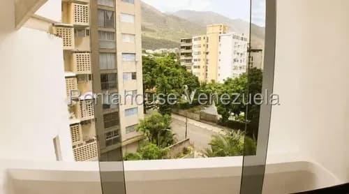 Apartamento Dúplex En Los Palos Grandes En Venta Lj 26-19404