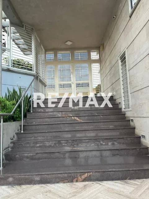 Apartamento en Alquiler en Triangulo del Este, Av Venezuela Sta Barbara