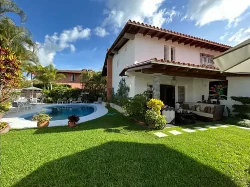 Se Vende Casa 500 M2 4h+s/5b/4pe Lomas De La Lagunita