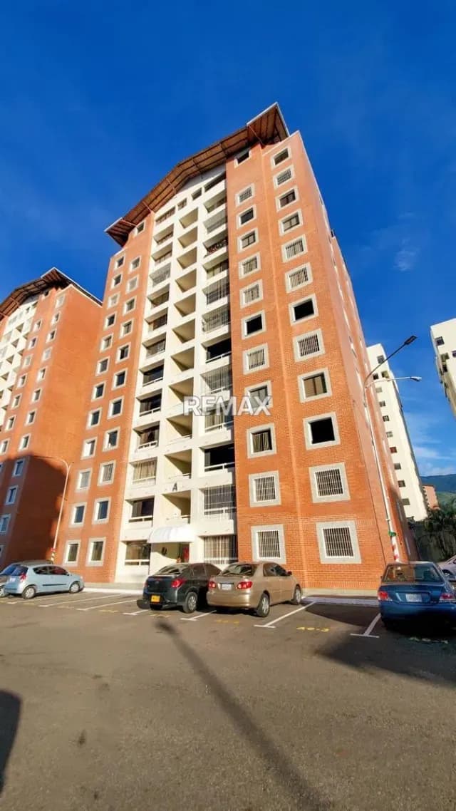 APARTAMENTO AMOBLADO EN VENTA - RESIDENCIAS MONTECARLO, PUEBLO NUEVO
