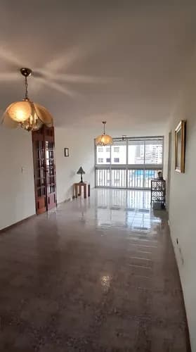 Alquiler De Cómodo Apartamento De 85m2 Semi Amoblado En La Candelaria. (e.c)