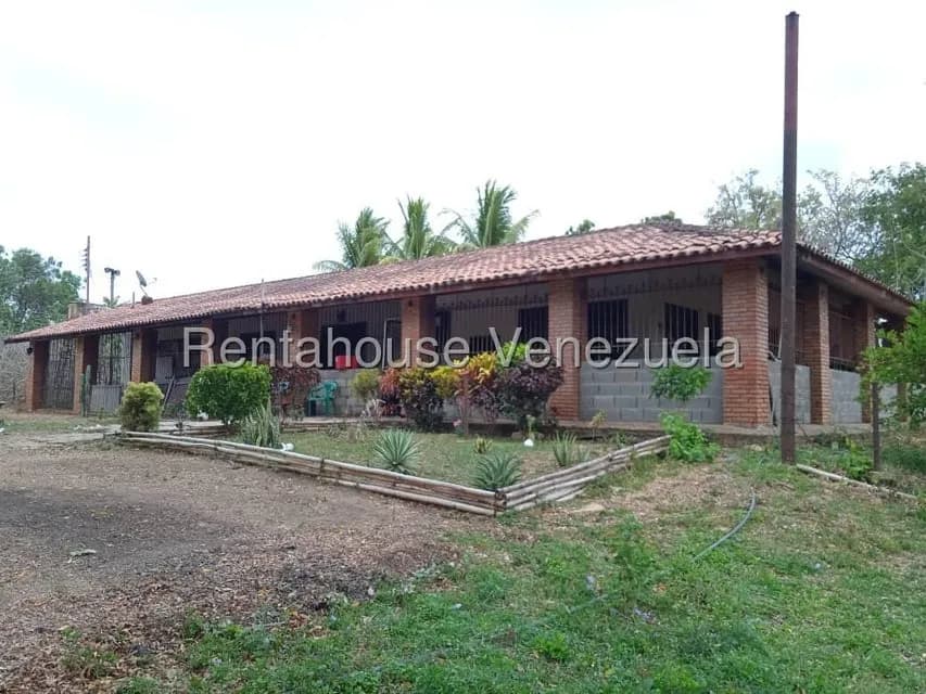 Negocios y Empresas (Comercio) en Venta en Carretera Caracas-Barbacoa, Aragua