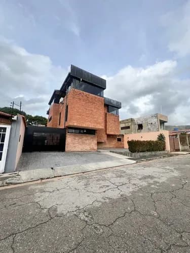 Yannet Inmuebles Vende Bella Casa Quinta En Prebo 2 Con Pozo De Agua Propio