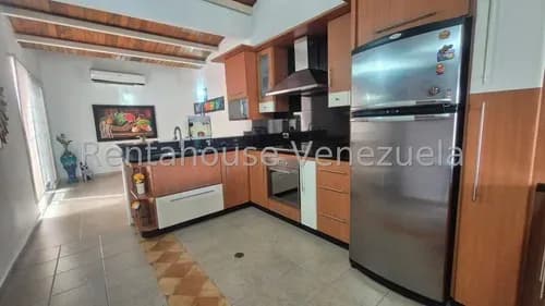 Casa En Venta Av Intercomunal Cabudare Lara. Lerli Mc