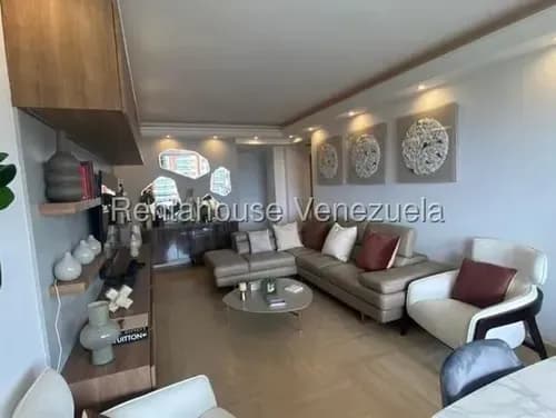 Sb Este Apartamento Ha Sido Remodelado Pensando En Cada Detalle Para Quienes Buscan Un Hogar Moderno Fresco Y A Estrenar. Alquiler En El Mirador De Los Campitos