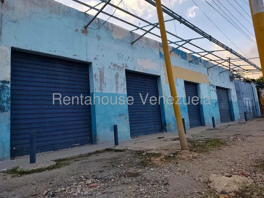 Terreno (Comercial) en Venta en Lizandro Alvarado, Carabobo