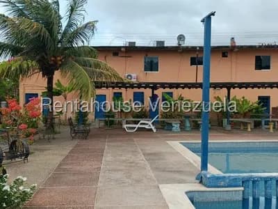 Local Comercial en venta en Via Curiepe, Higuerote, Miranda - $180k