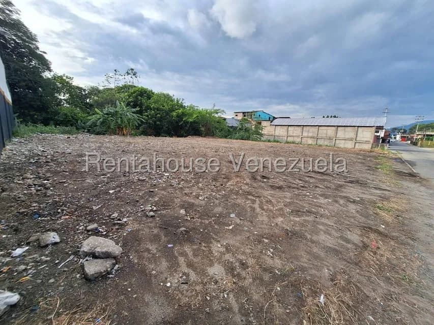 Terreno (Comercial) en Venta en Avenida Bolivar, Merida