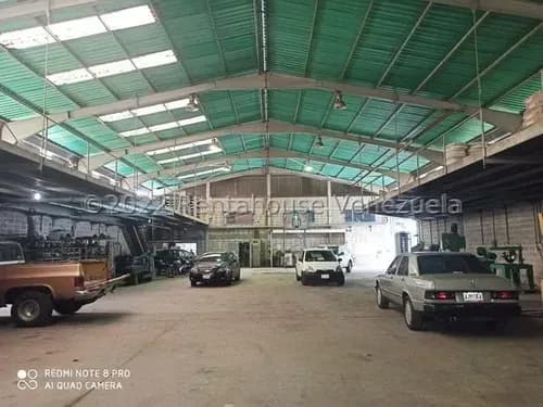 Excelente Galpón Industrial En Venta En Antimano 26-8285 Gf