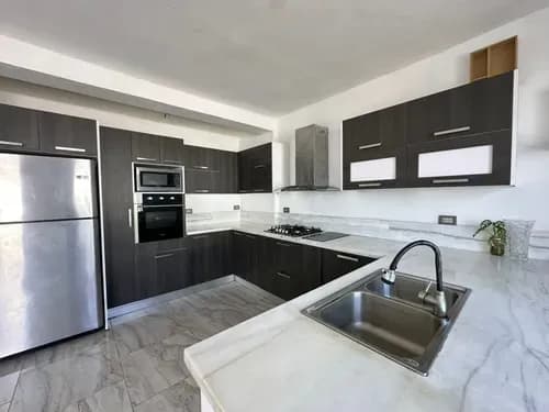 Hermanas Mota Venden Townhouse Ampliado En Res. Villa Sofia, Cercano A Club Madeirense (solo Clientes)