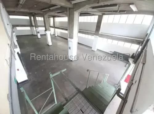 En Alquiler Local Industrial En Zona Industrial Palo Verde Lm