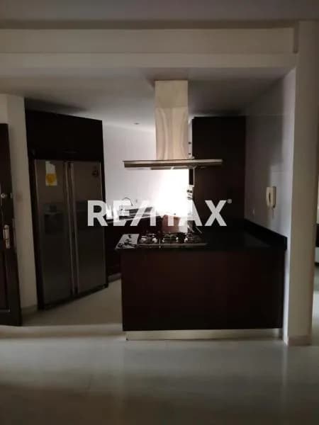 Amplio apartamento en Residencias Paradice Garden Ubicado entre AV 5 y AV 6 cuenta con entrada y salida por ambos lados