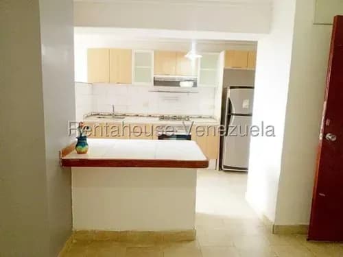 Apartamento En Alquiler Exclusivo - Zona Este - Cerca De Las Trinitarias (26-16704)