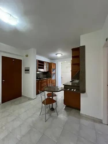 (lc) Se Alquila Espacioso Apartamento En El Bosque Valencia