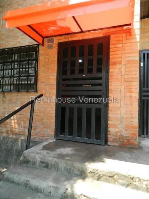 Comercial (Local Comercial) en Alquiler en Los Rosales, Distrito Metropolitano