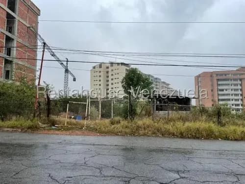 Terreno En Venta Detrás Del Cc Buenaventura. Luis Infante 25-12082