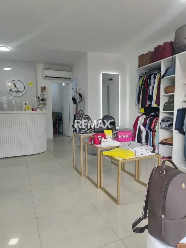 EN VENTA LOCAL COMERCIAL EN EL C.C TERRAZAS DEL NORTE, SECTOR TIPURO, MATURÍN-MONAGAS