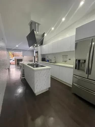 Extraordinaria Casa En Venta Con Acabados De Lujo, Urb. Valle De Oro, San Diego. Gerardo