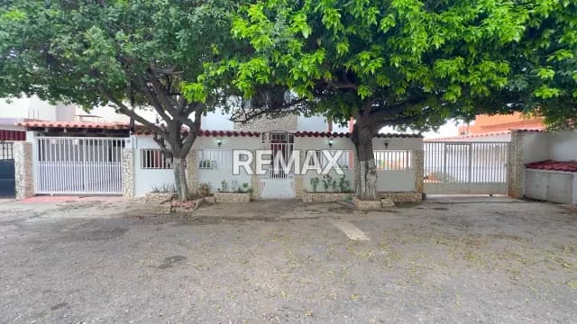 CASA QUINTA EN VILLA PROLONGACION LA LIMPIA