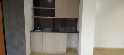 Oficina Amplia Espacio Abierto, Y Espacio Privado, Accesible Metro Y Transporte Público