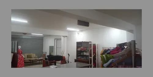Edificio Con Local Comercial Se Vende Con Terreno Adyacente